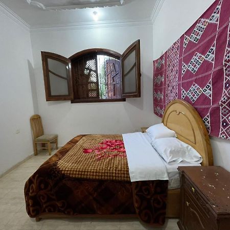 Bob Marley Bed & Breakfast & Restaurant Луксор Екстериор снимка